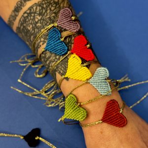 Tienimi braccialetto